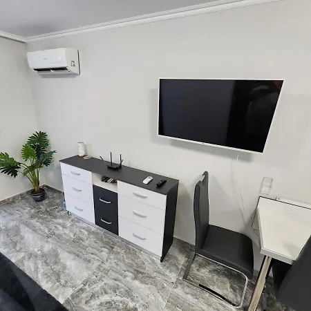 Valencia Gardens Lux 4 Per.