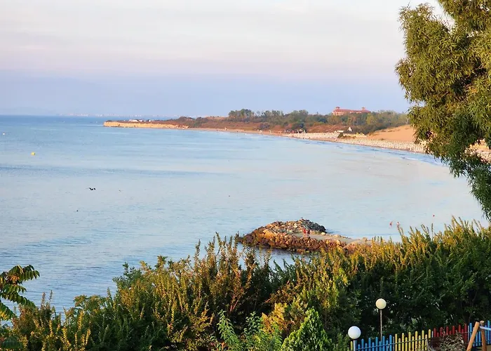 Valencia Gardens Lux 4 Per. * 内塞伯尔