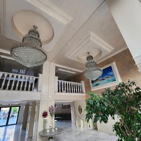 Valencia Gardens Lux 4 Per. Apartment *