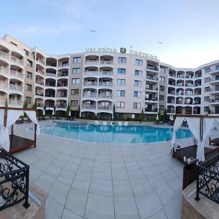 Valencia Gardens Lux 4 Per. Апартамент