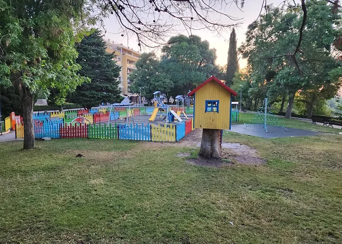 Daire Valencia Gardens Lux 4 Per. Misivri