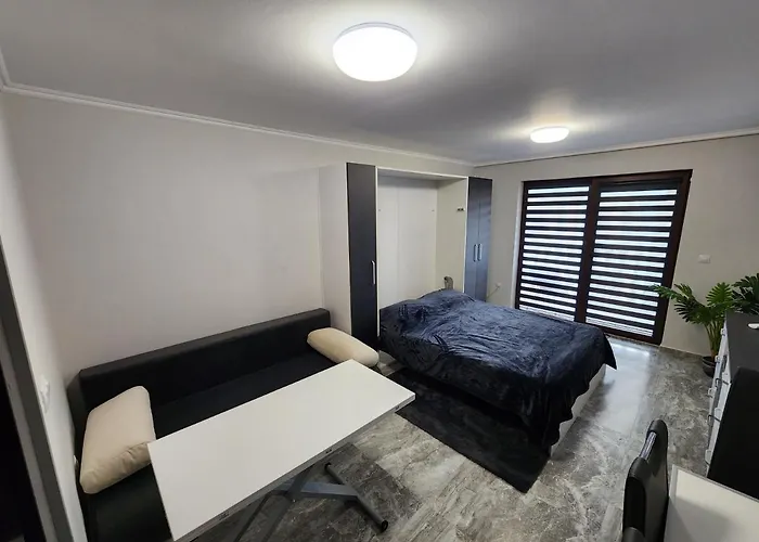 Valencia Gardens Lux 4 Per.